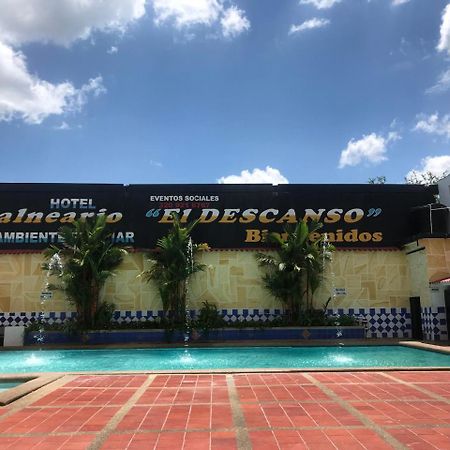 Hotel Y Balneario El Descanso Villavicencio Exteriör bild